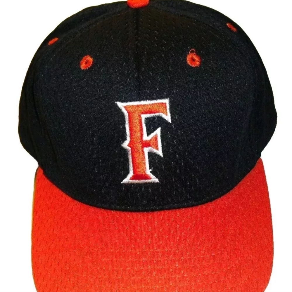 Florida Gators Nike Mens Polyester Material Fitted hat sz. 7 1/2 F Logo New Ncaa